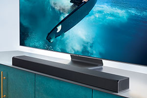 Samsung TV and soundbar for home cinema